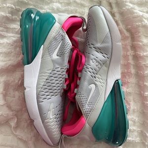 NIKE AIR MAX 270, SIZE 10
PURE PLATINUM/PINK BLAST-AURORA-WHITE